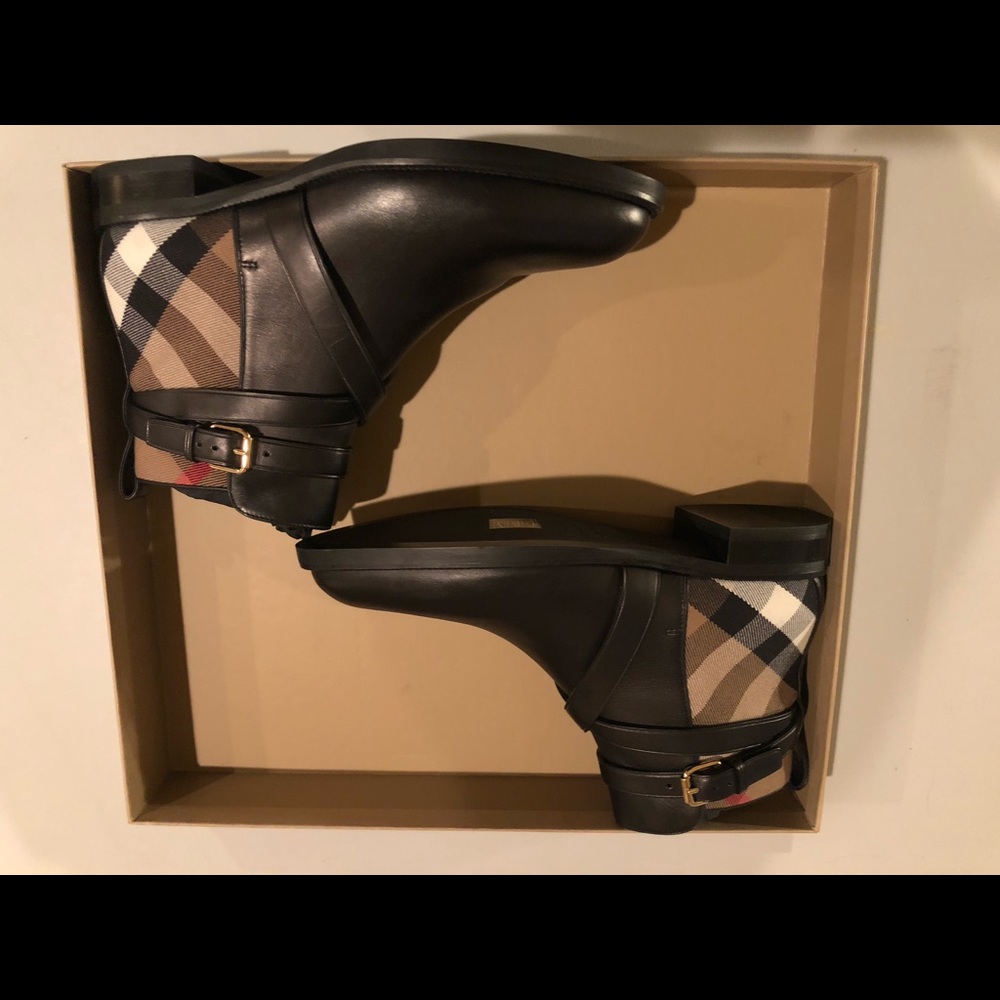 Burberry ankle boots